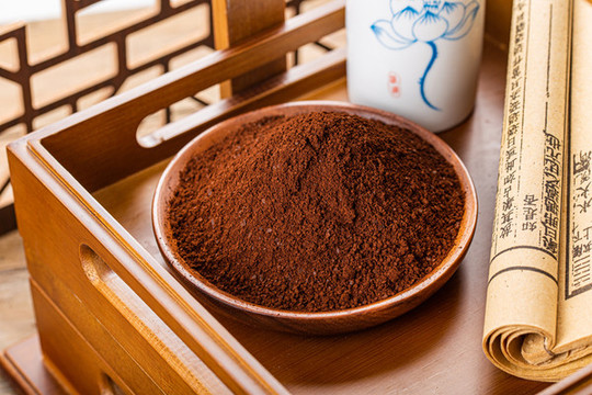 基礎(chǔ)病人群用藥期間靈芝孢子粉怎么吃？