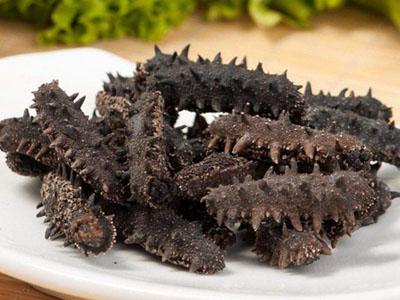 抓住夏天的尾巴，趕緊吃海參，這些好處你要知道